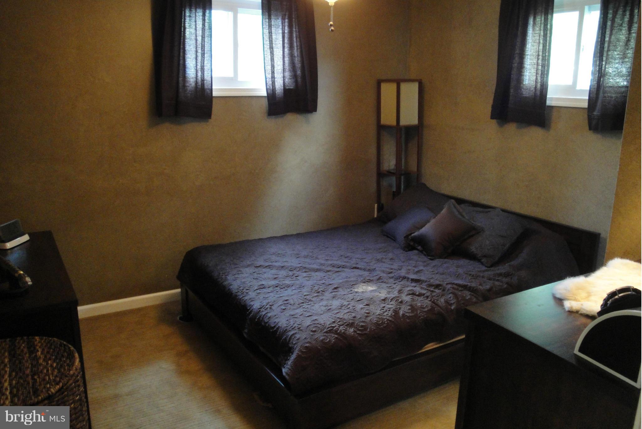2009 Bay Ridge Avenue Annapolis, MD 21403 - Photo 14 of 24 Master bedroom angle one
