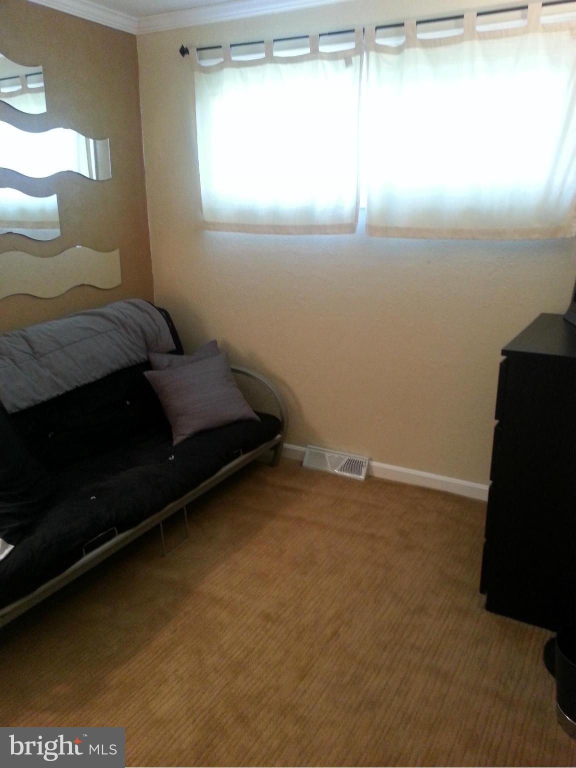2009 Bay Ridge Avenue Annapolis, MD 21403 - Photo 16 of 24 Bedroom 3