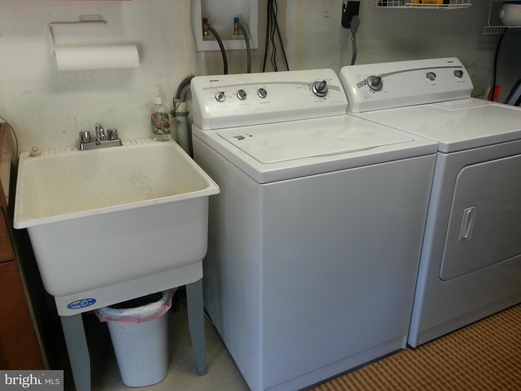 2009 Bay Ridge Avenue Annapolis, MD 21403 - Photo 23 of 24 Laundry/Mud room