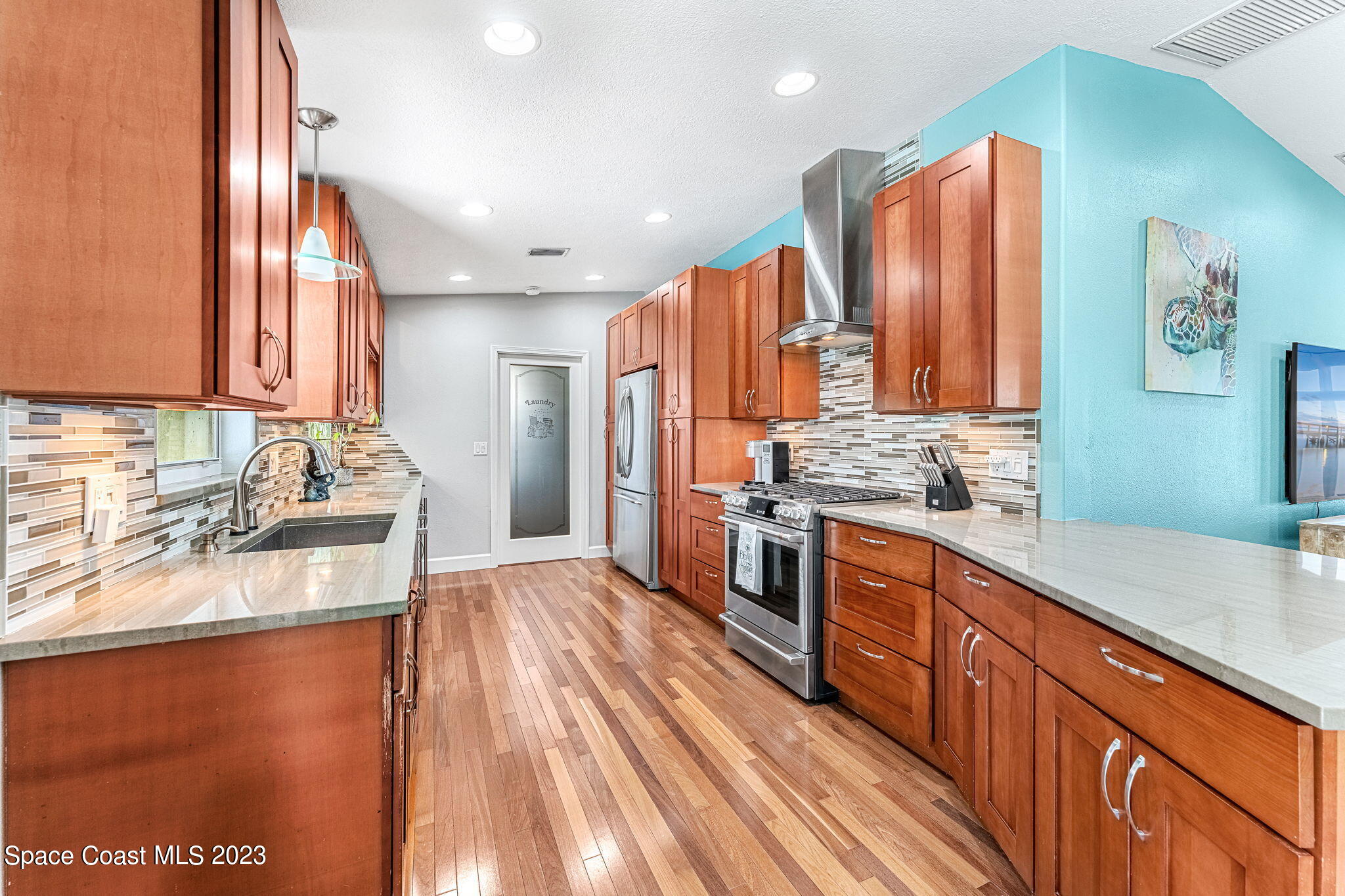 425 Cinnamon Drive Satellite Beach, FL 32937 - Photo 20 of 55 18-web-or-mls-DSC07027-HDR