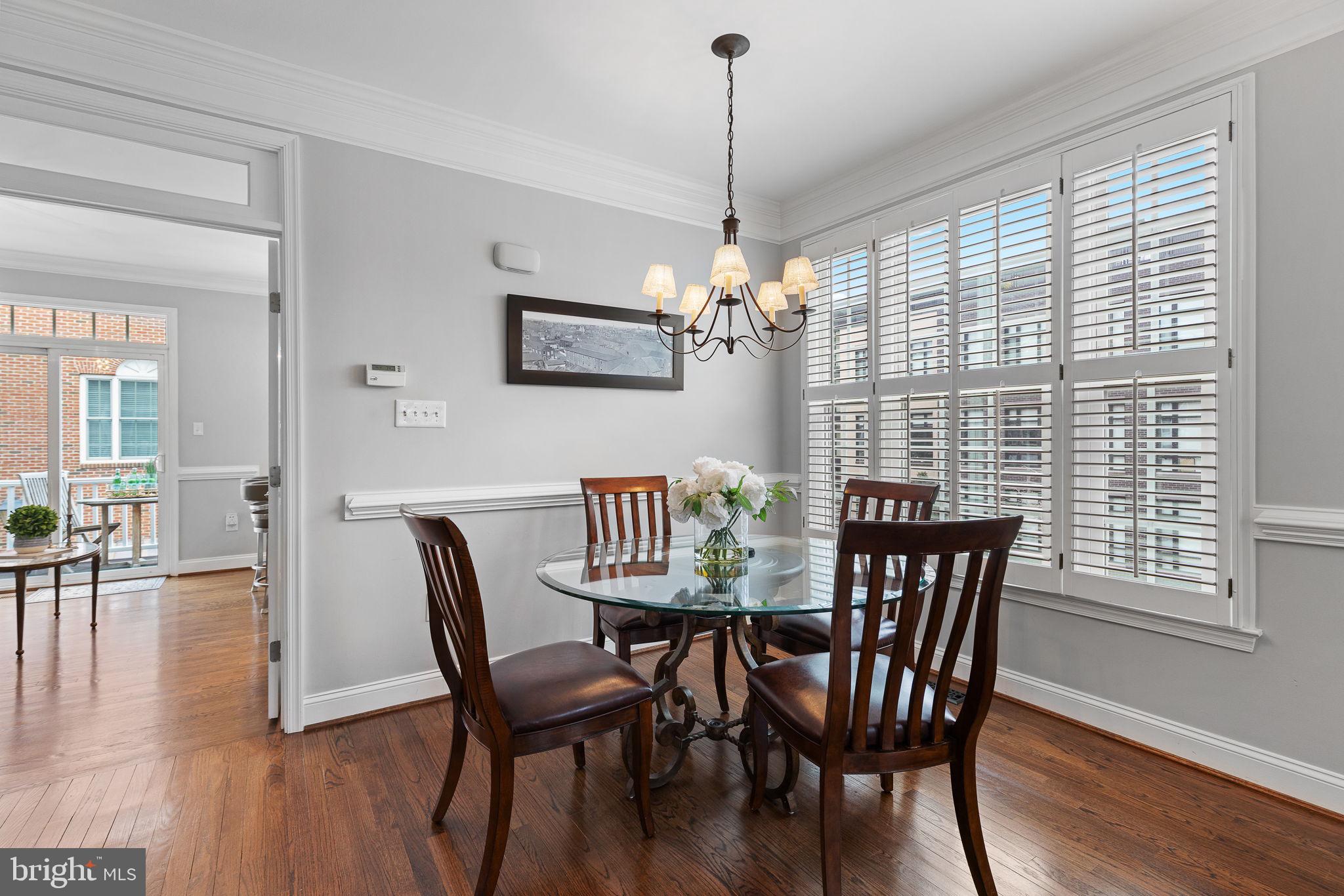501 Pendleton Street Alexandria, VA 22314 - Photo 3 of 39 Light-filled dining area with hardwoods