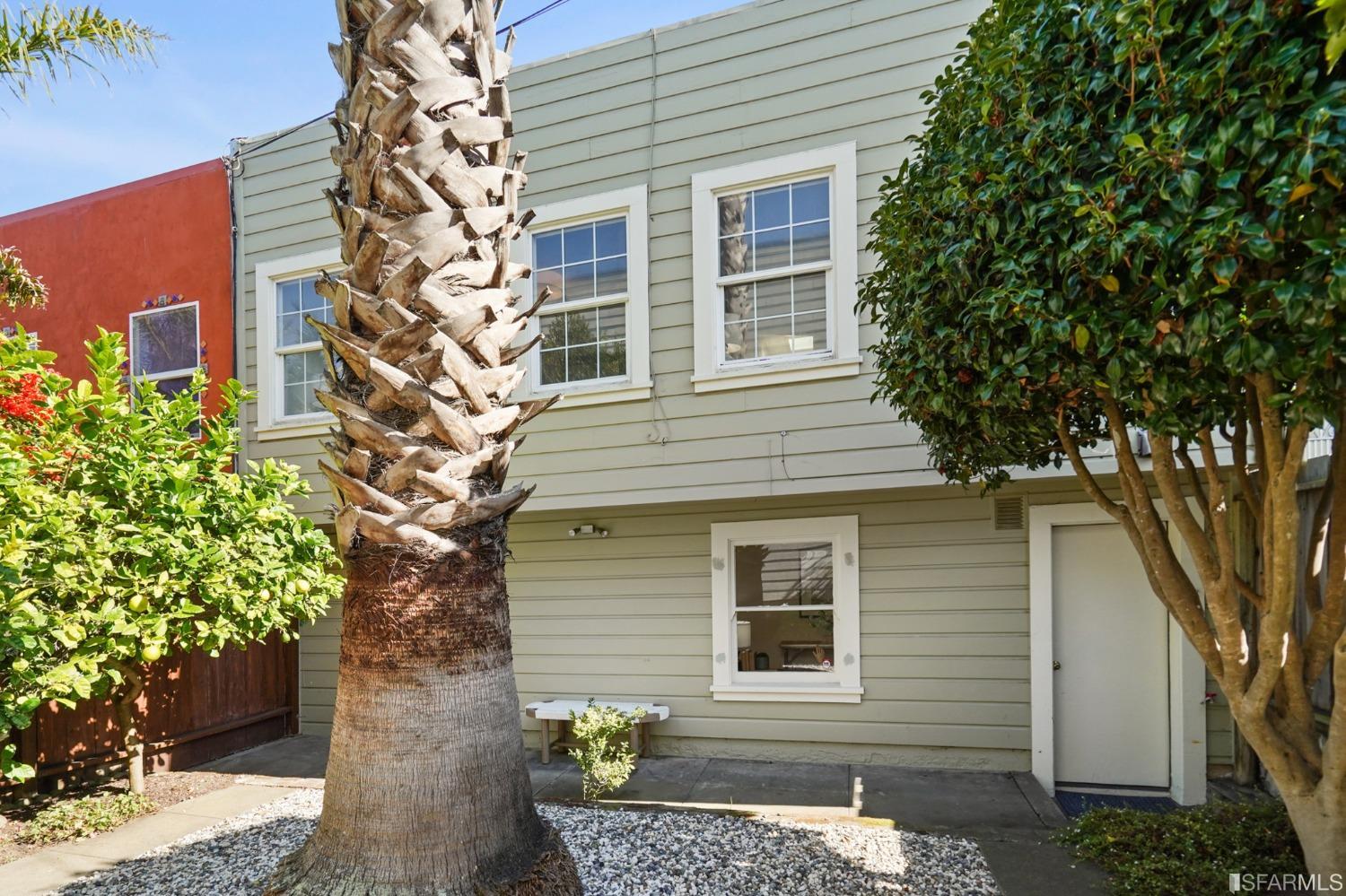 2290 Alemany Boulevard San Francisco, CA 94112 - Photo 40 of 45 front view of a house