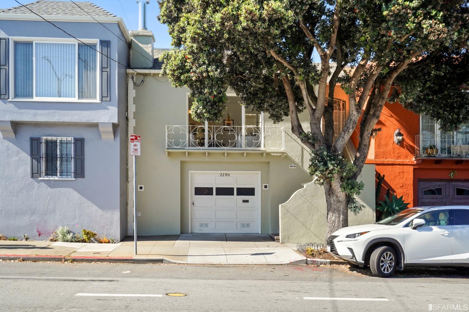 2290 Alemany Boulevard San Francisco, CA 94112 - Photo 9 of 45 a car parked in front of a building