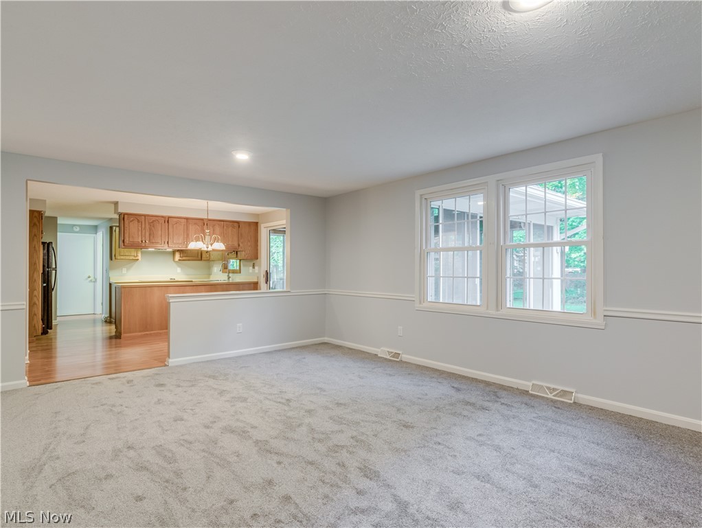 4352 Leewood Road Stow, OH 44224 - Photo 12 of 34 Family Room