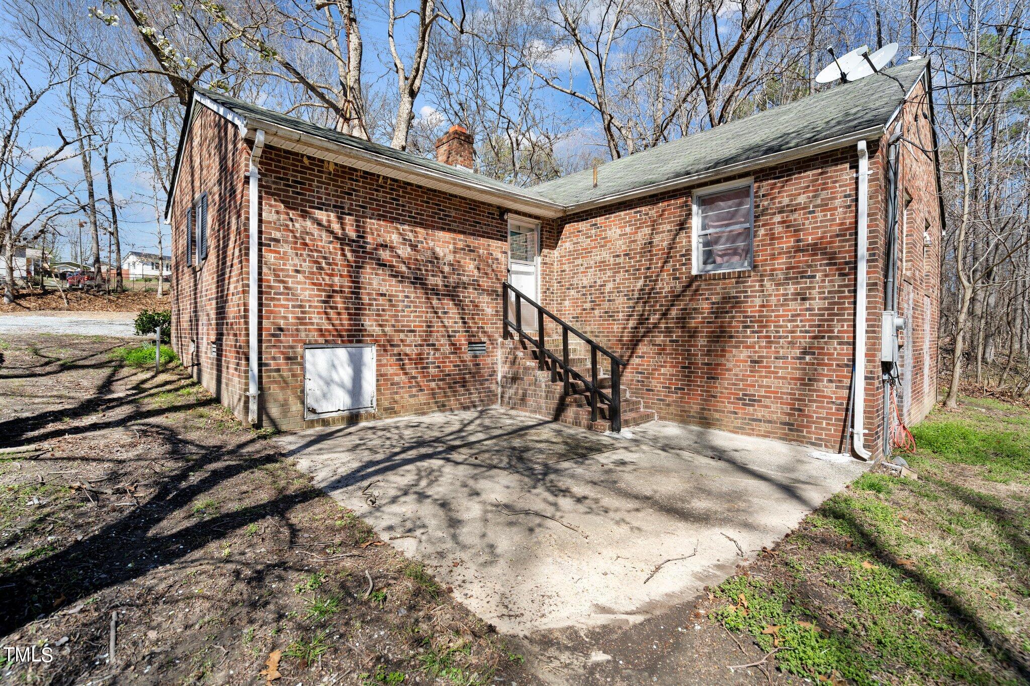 223 Gentry Street Roxboro, NC 27573 - Photo 26 of 36 25-web-or-mls-_NFP6062