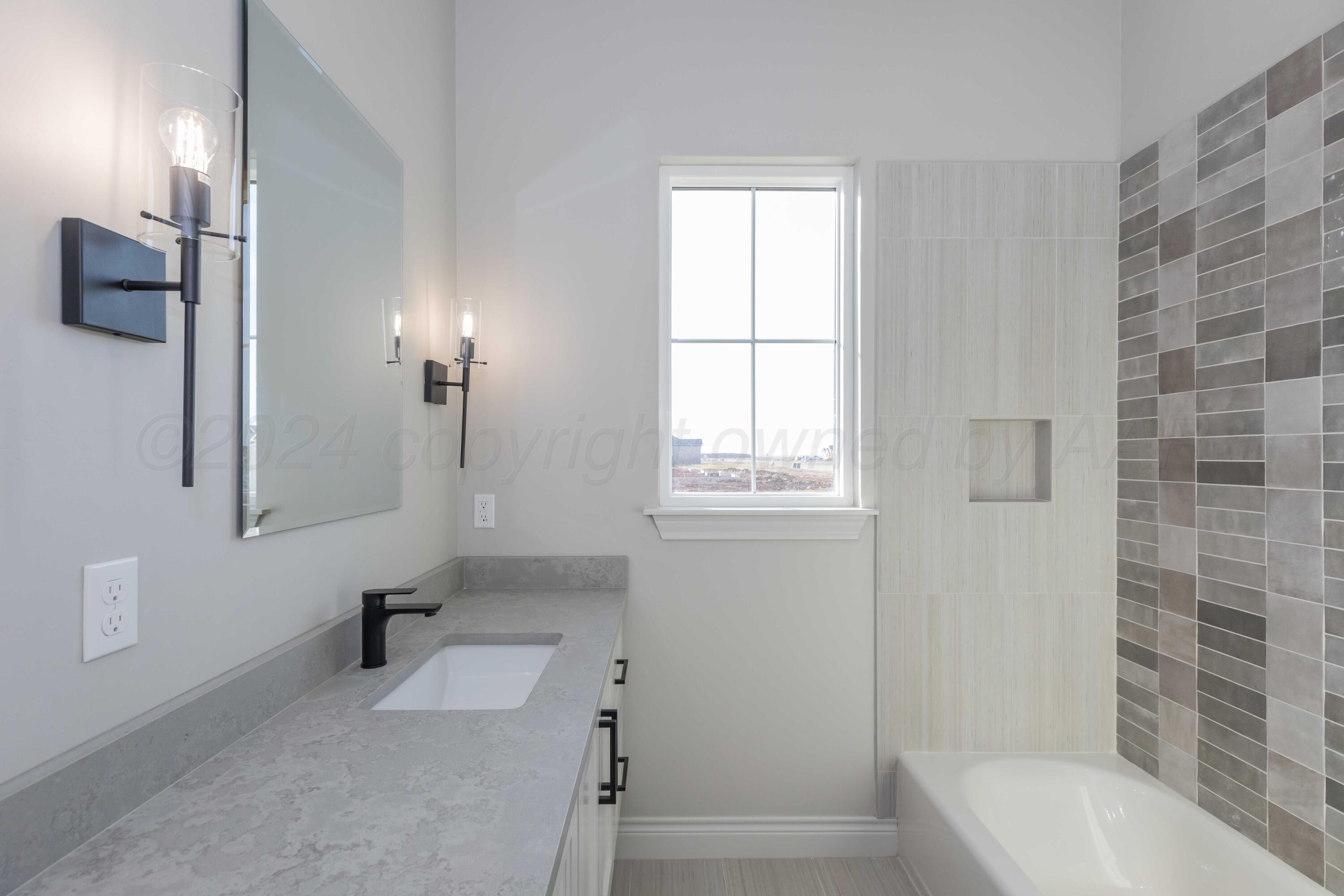 9671 Garrison Creek Drive Amarillo, TX 79119 - Photo 38 of 68 BATHROOM 2 VIEW 2