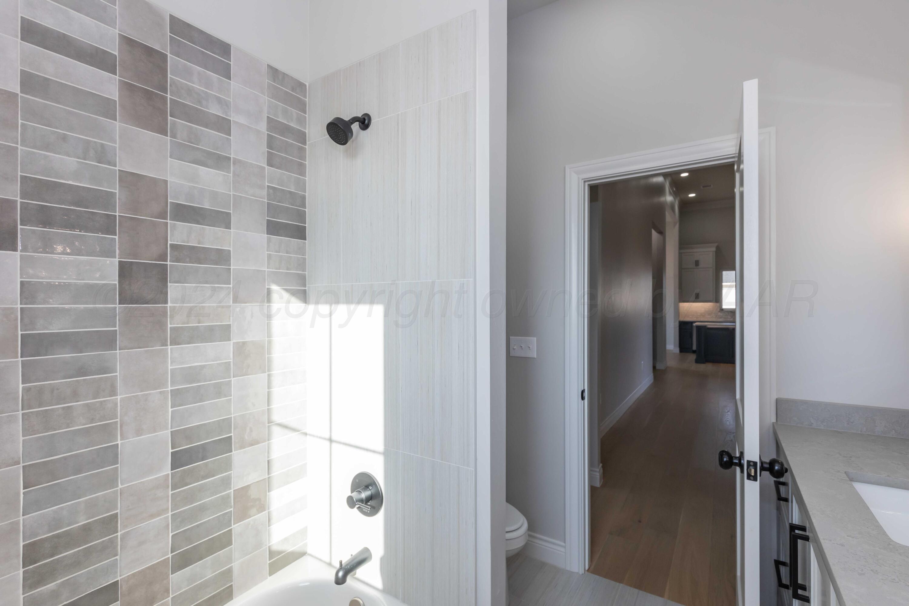 9671 Garrison Creek Drive Amarillo, TX 79119 - Photo 41 of 68 BATHROOM 2 VIEW 5