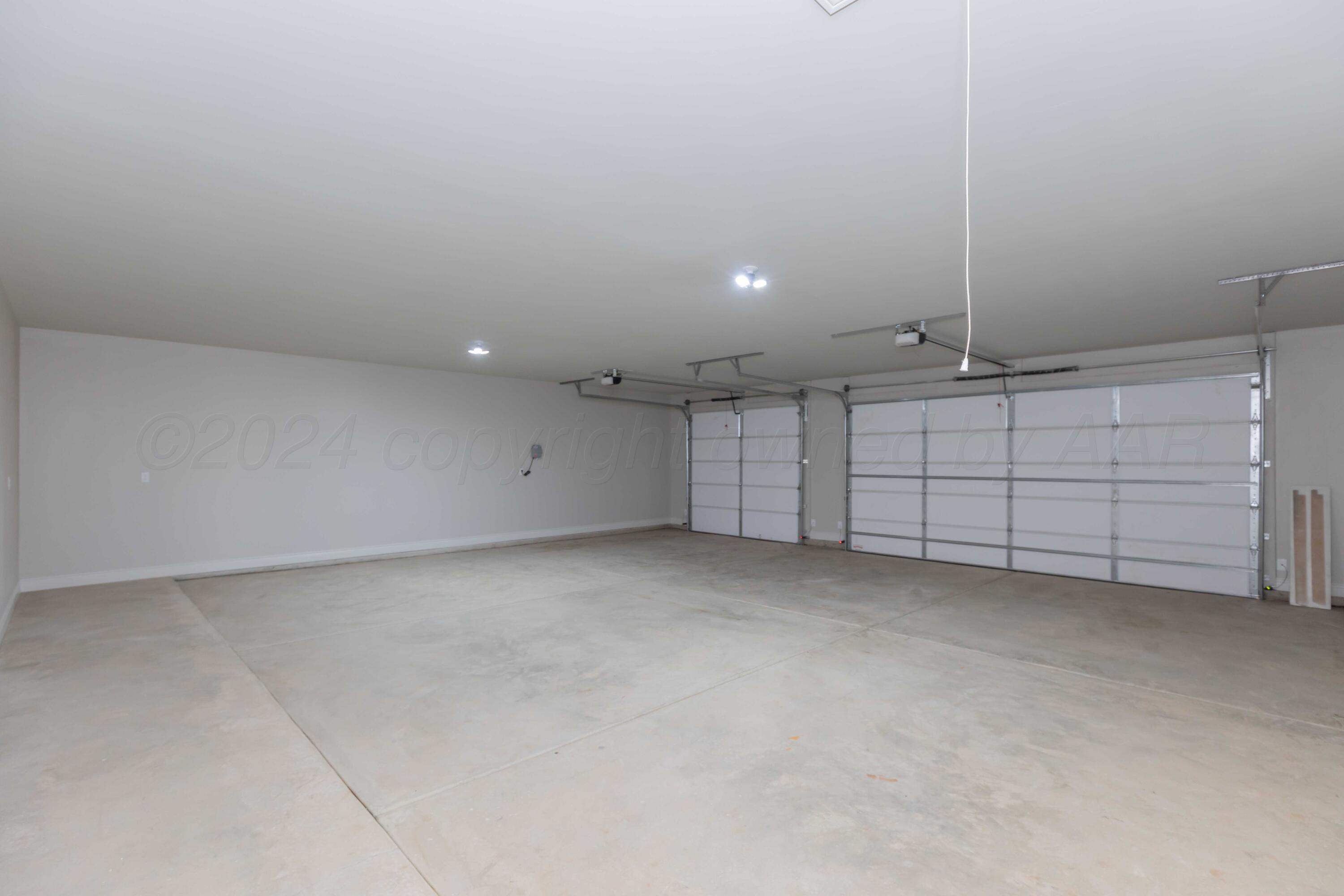 9671 Garrison Creek Drive Amarillo, TX 79119 - Photo 67 of 68 GARAGE VIEW 1