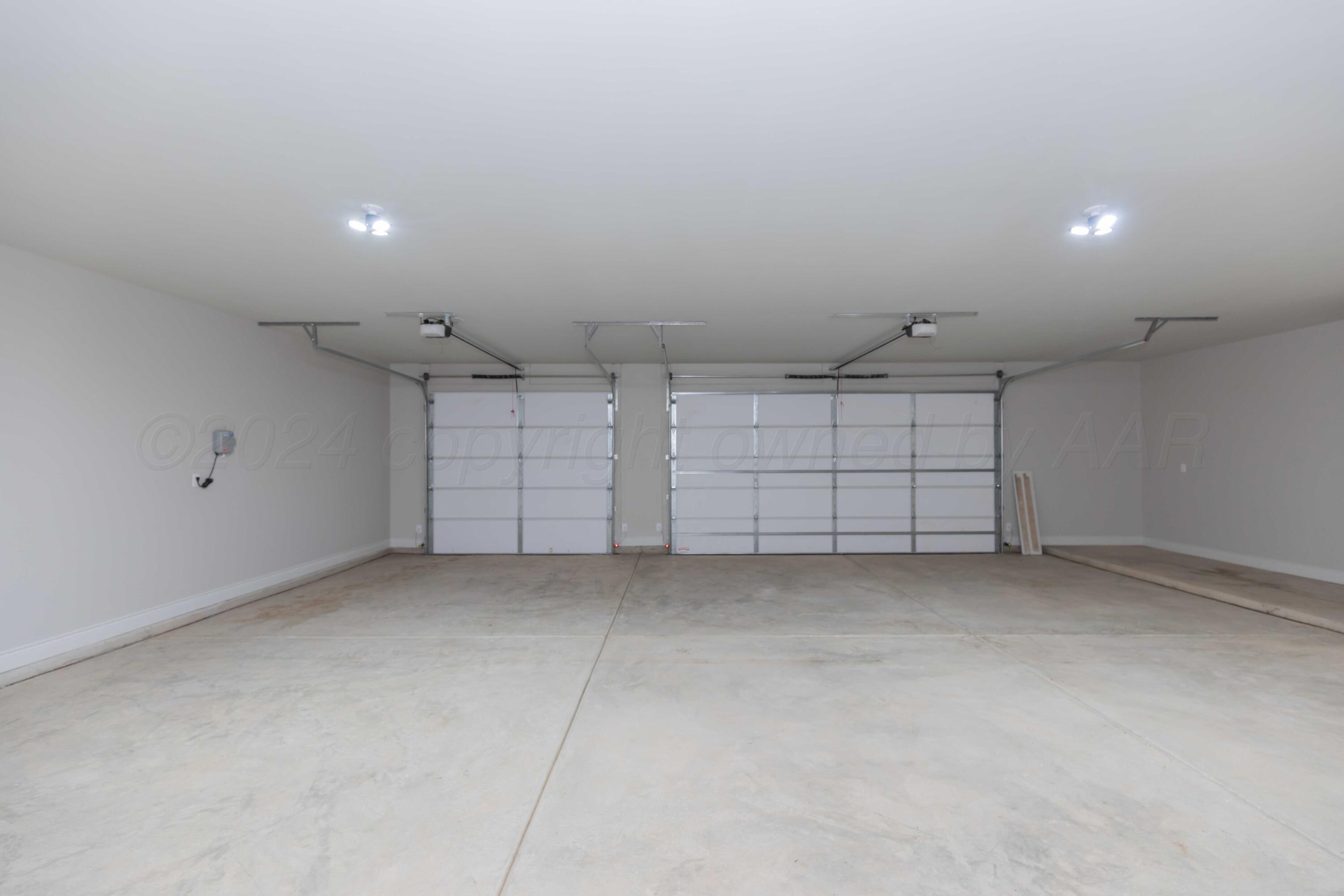 9671 Garrison Creek Drive Amarillo, TX 79119 - Photo 68 of 68 GARAGE VIEW 2