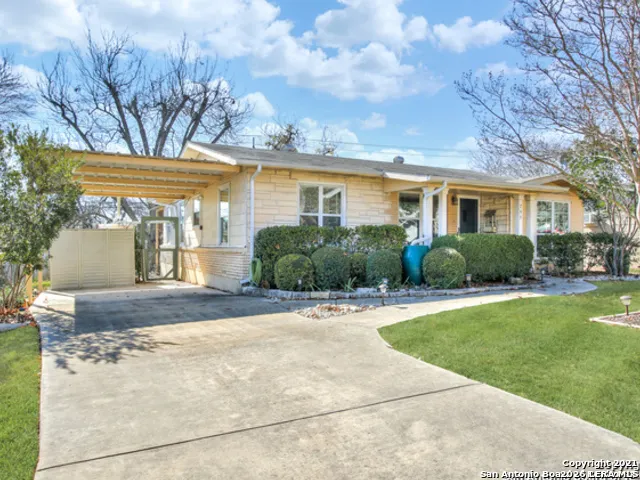 $1,600 | 246 Lemur Drive, San Antonio, TX 78213