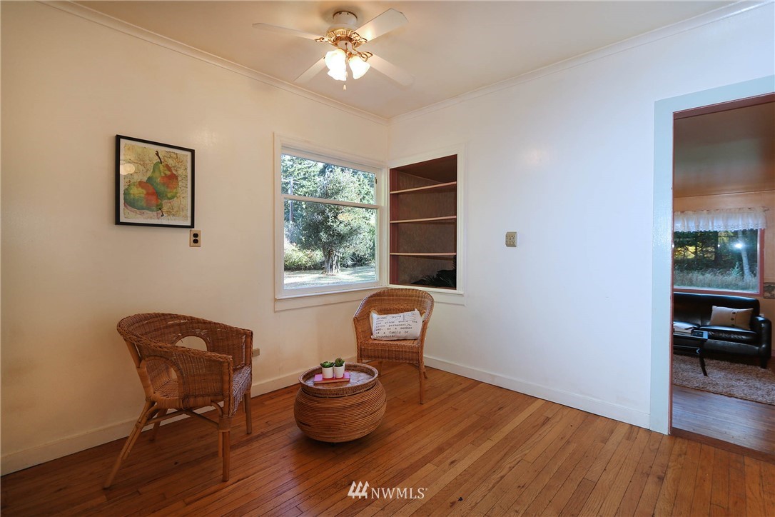 10112 Southwest Cove Road Vashon, WA 98070 - Photo 11 of 25