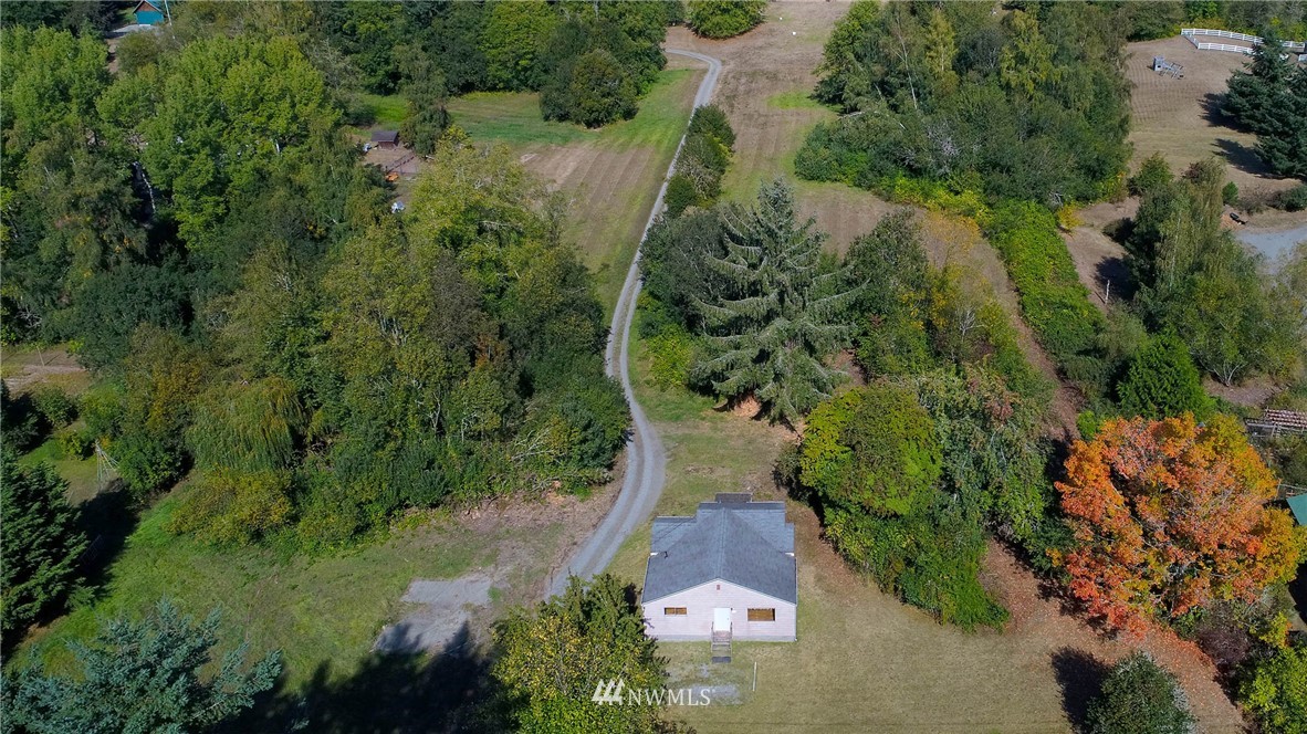 10112 Southwest Cove Road Vashon, WA 98070 - Photo 21 of 25
