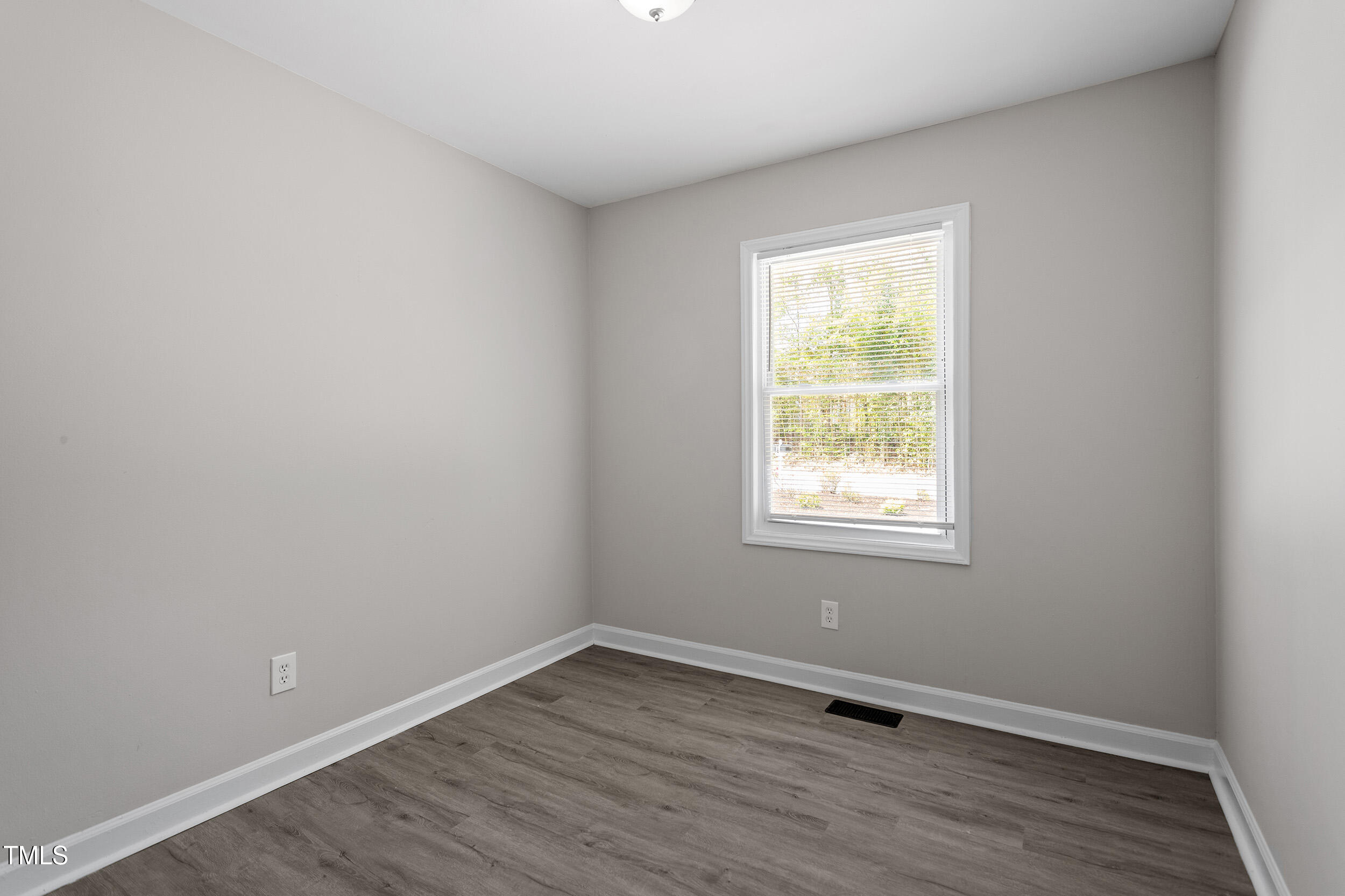 2804-2806 Donovan Place Raleigh, NC 27610 - Photo 30 of 40 2806_19
