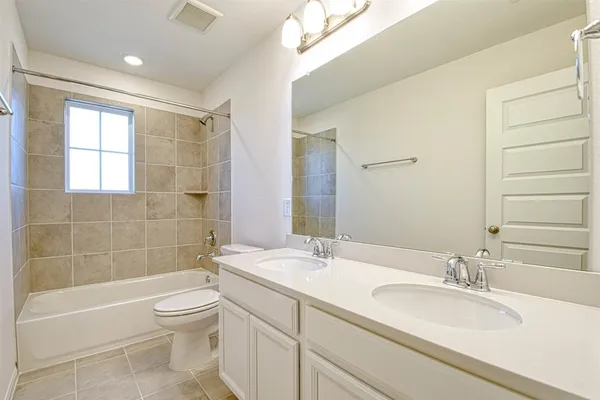 $2,900 | 17703 Rosette Grass Drive, Conroe, TX 77385
