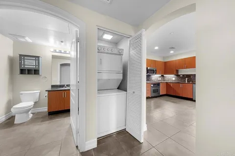 $459,000 | 550 Park Boulevard, Unit 2408, San Diego, CA 92101