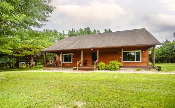$475,000 | 28784 East 1300th Road, Garnett, KS 66032