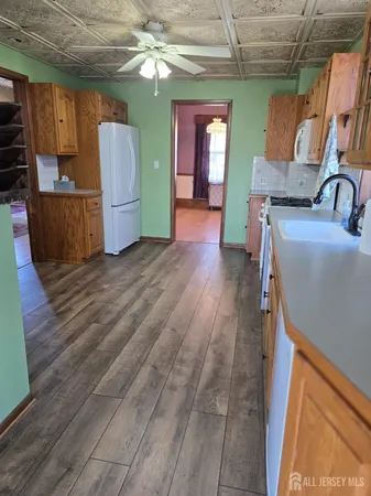 $499,000 | 175 Grenville Street, Woodbridge, NJ 07095