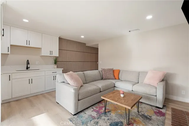 $1,900 | 1540 Vía Buena, La Verne, CA 91750