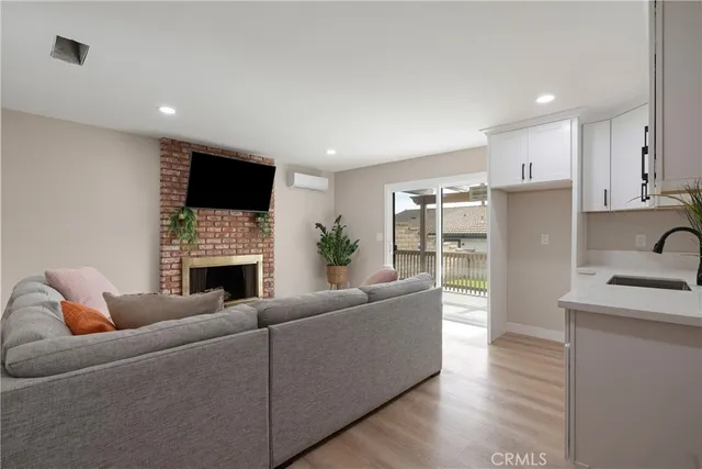 $1,900 | 1540 VÃa Buena, La Verne, CA 91750