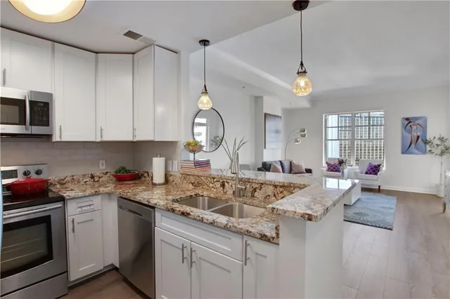 $296,000 | 1101 Juniper Street Northeast, Unit 1506, Atlanta, GA 30309