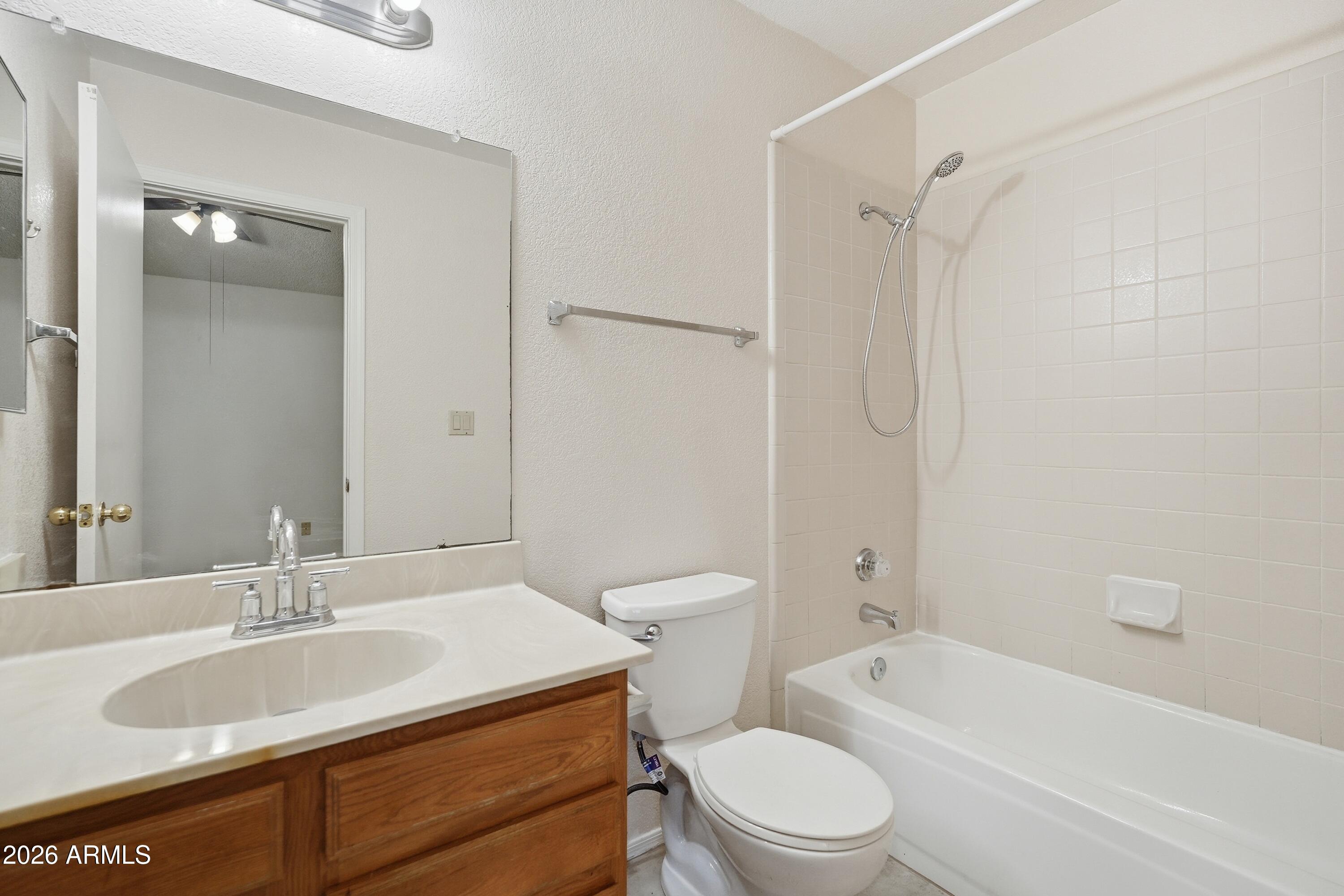 6262 East Brown Road, Unit 17 Mesa, AZ 85205 - Photo 24 of 37 Primary Bathroom #2