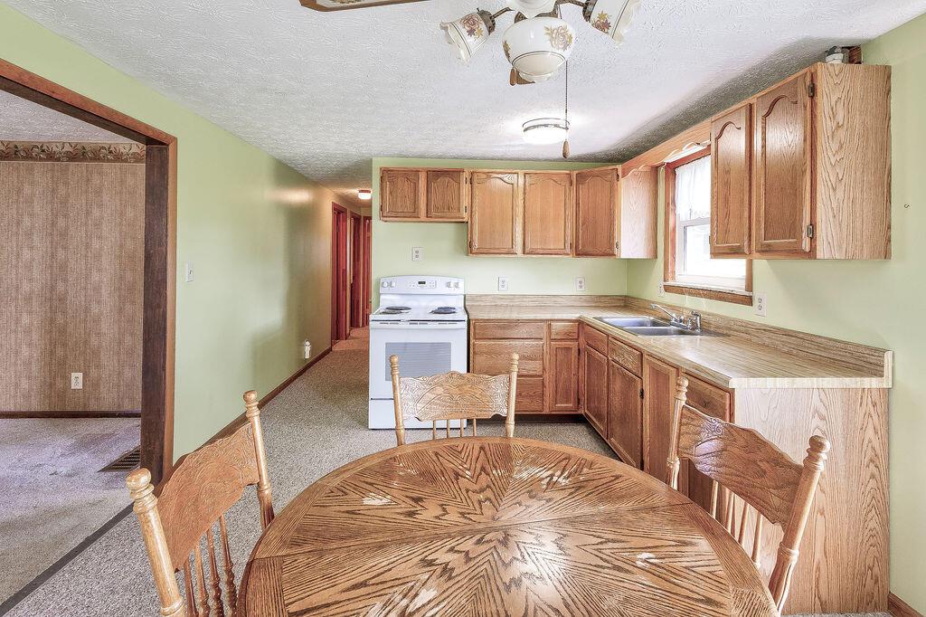 2260 Barnes Road Centerburg, OH 43011 - Photo 3 of 27 1-3