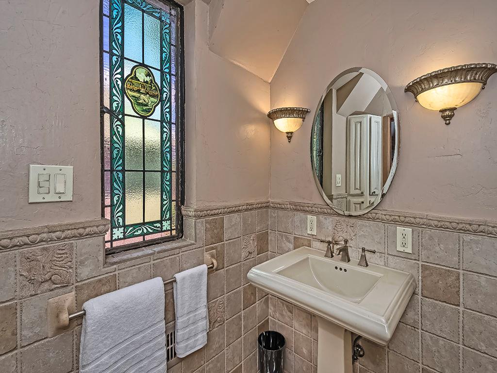 1247 Washington Road Pittsburgh, PA 15228 - Photo 31 of 32