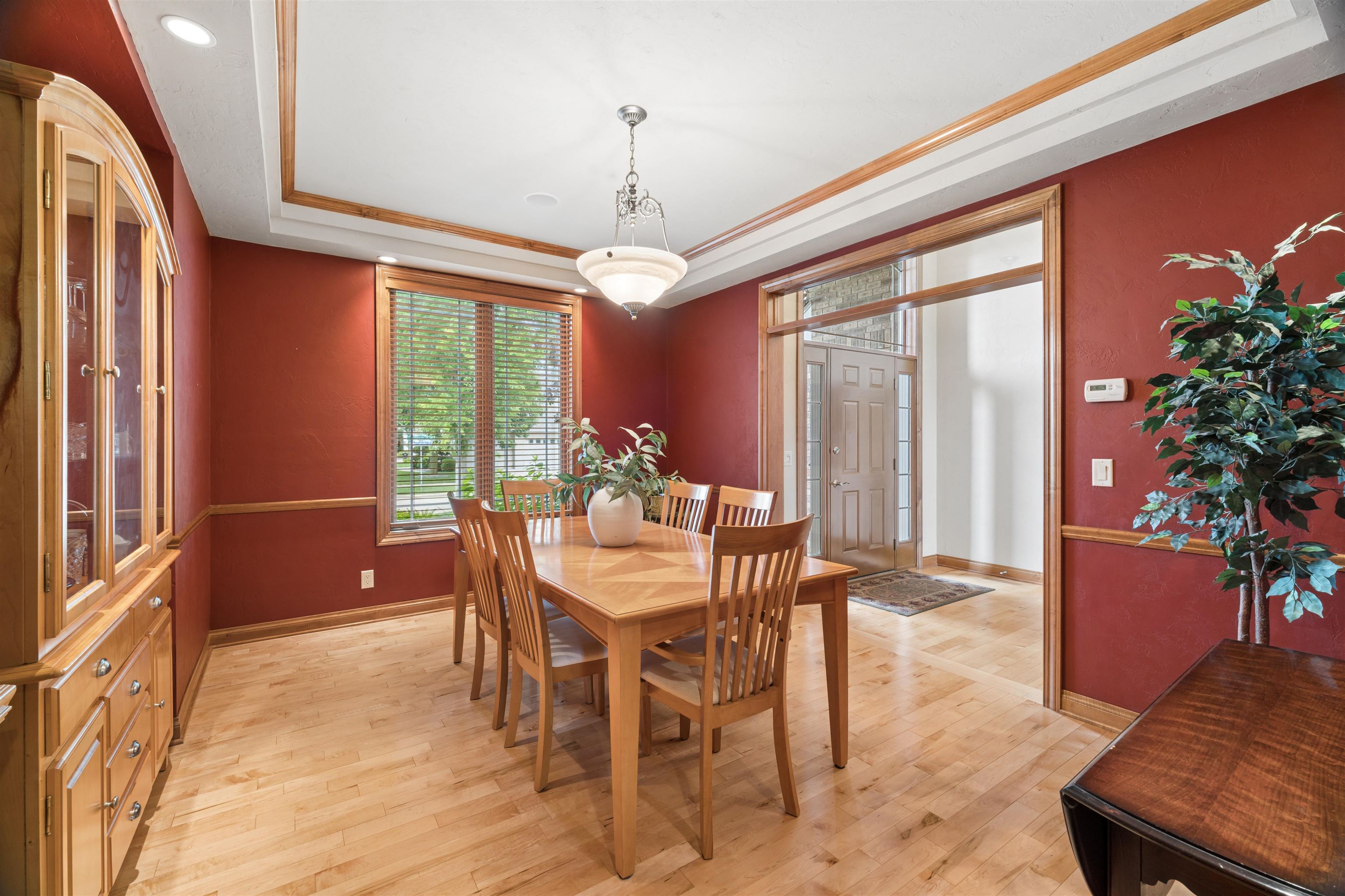 2917 East Fallcreek Lane Appleton, WI 54913 - Photo 6 of 55