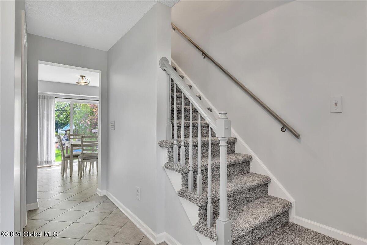7 Mallard Road Bethlehem, NY 12077 - Photo 11 of 36 11-P1129033