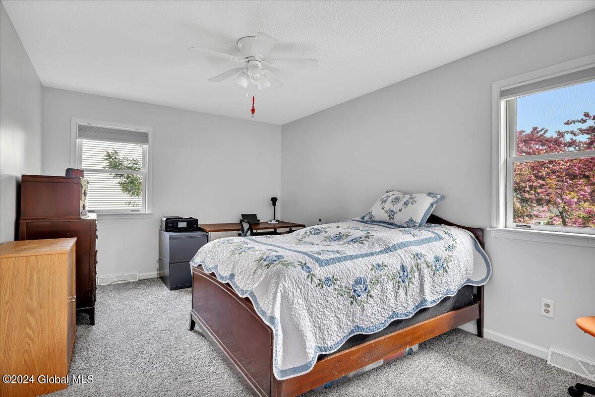 7 Mallard Road Bethlehem, NY 12077 - Photo 28 of 36 28-P1129145
