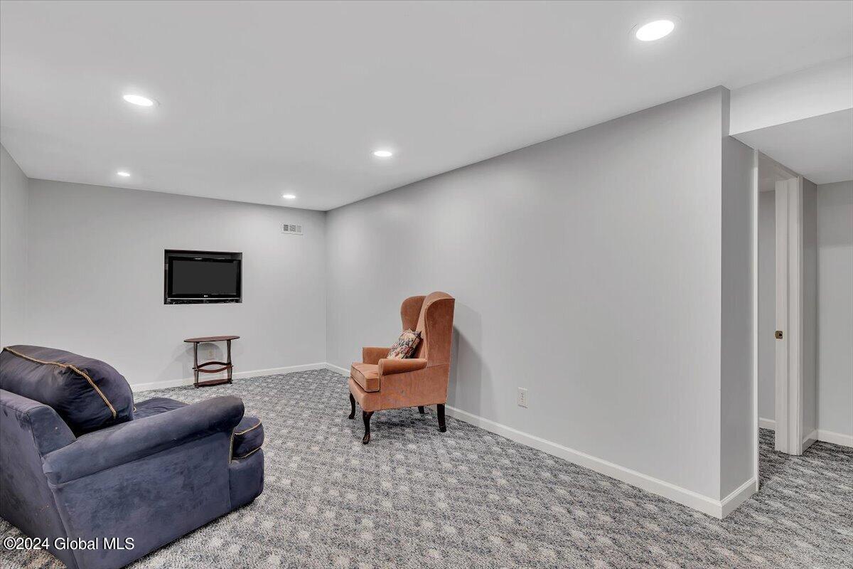 7 Mallard Road Bethlehem, NY 12077 - Photo 35 of 36 35-P1129202