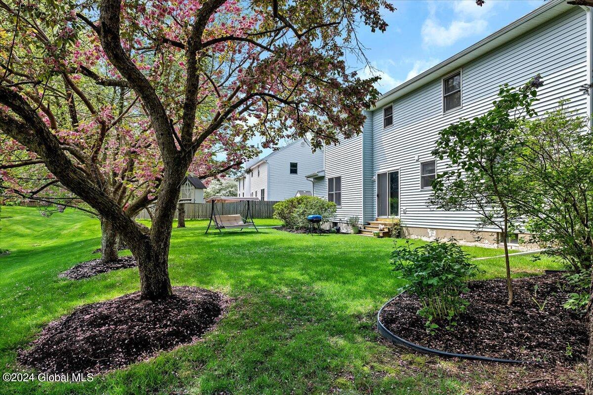 7 Mallard Road Bethlehem, NY 12077 - Photo 8 of 36 08-P1129019