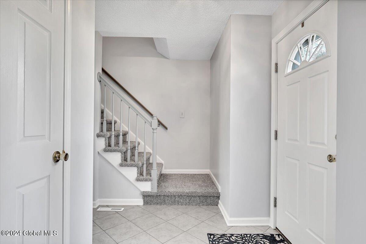 7 Mallard Road Bethlehem, NY 12077 - Photo 10 of 36 10-P1129027