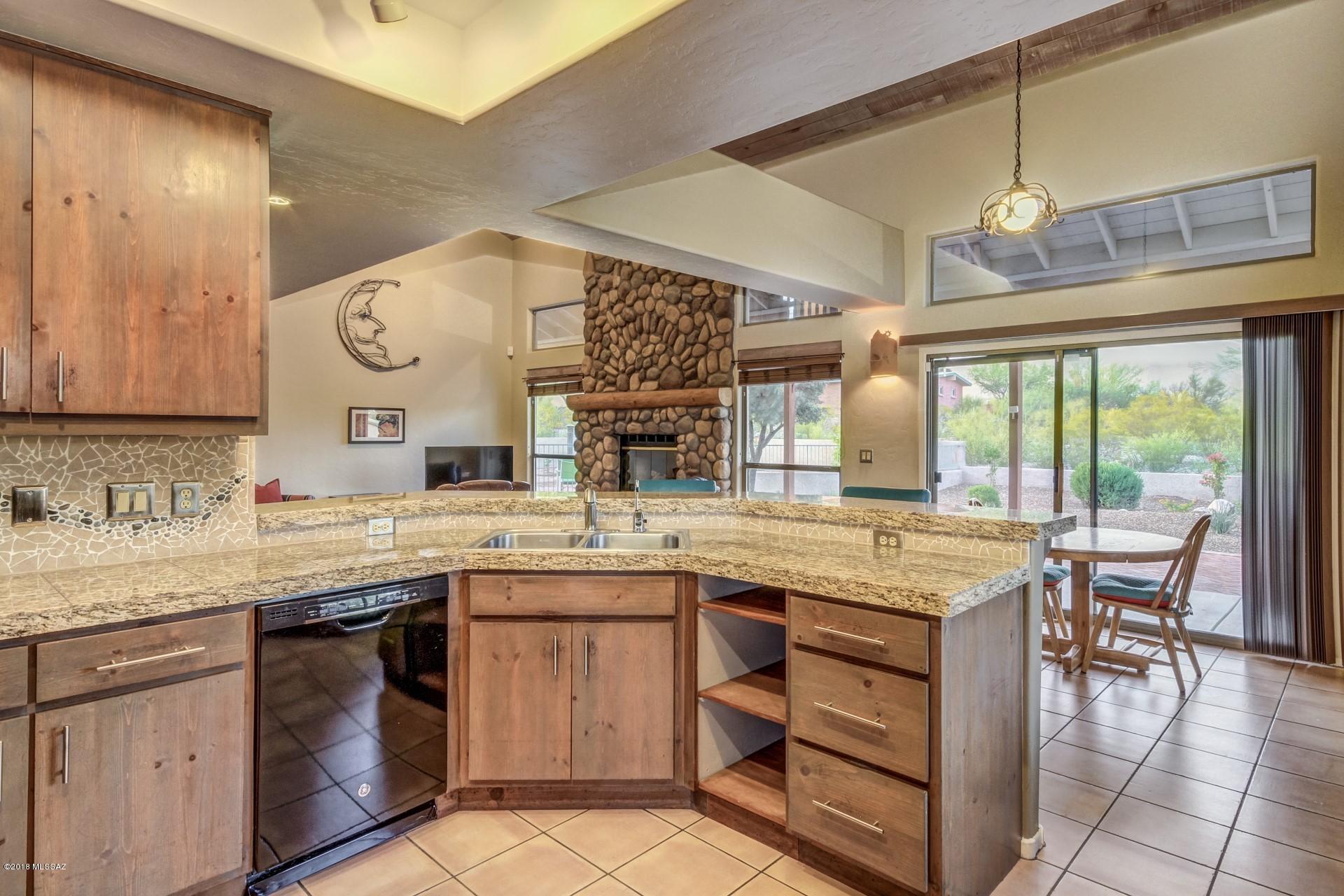 4510 North Bear Canyon Road Tucson, AZ 85749 - Photo 28 of 50