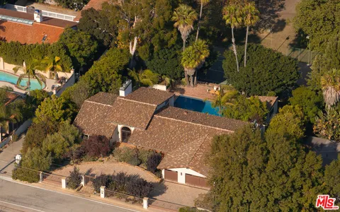 $8,995,000 | 7046 Grasswood Avenue, Malibu, CA 90265