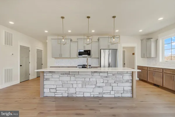 $539,900 | 10842 Sierra Drive, Waynesboro, PA 17268