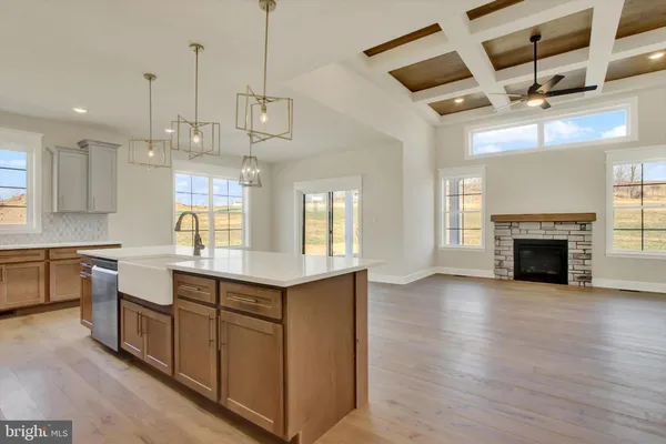 $539,900 | 10842 Sierra Drive, Waynesboro, PA 17268