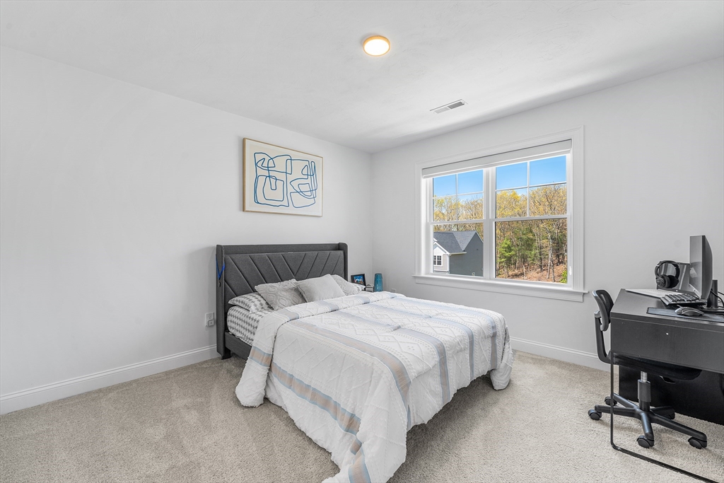 93 Mantell Road Uxbridge, MA 01569 - Photo 20 of 29 Gallery Image 20
