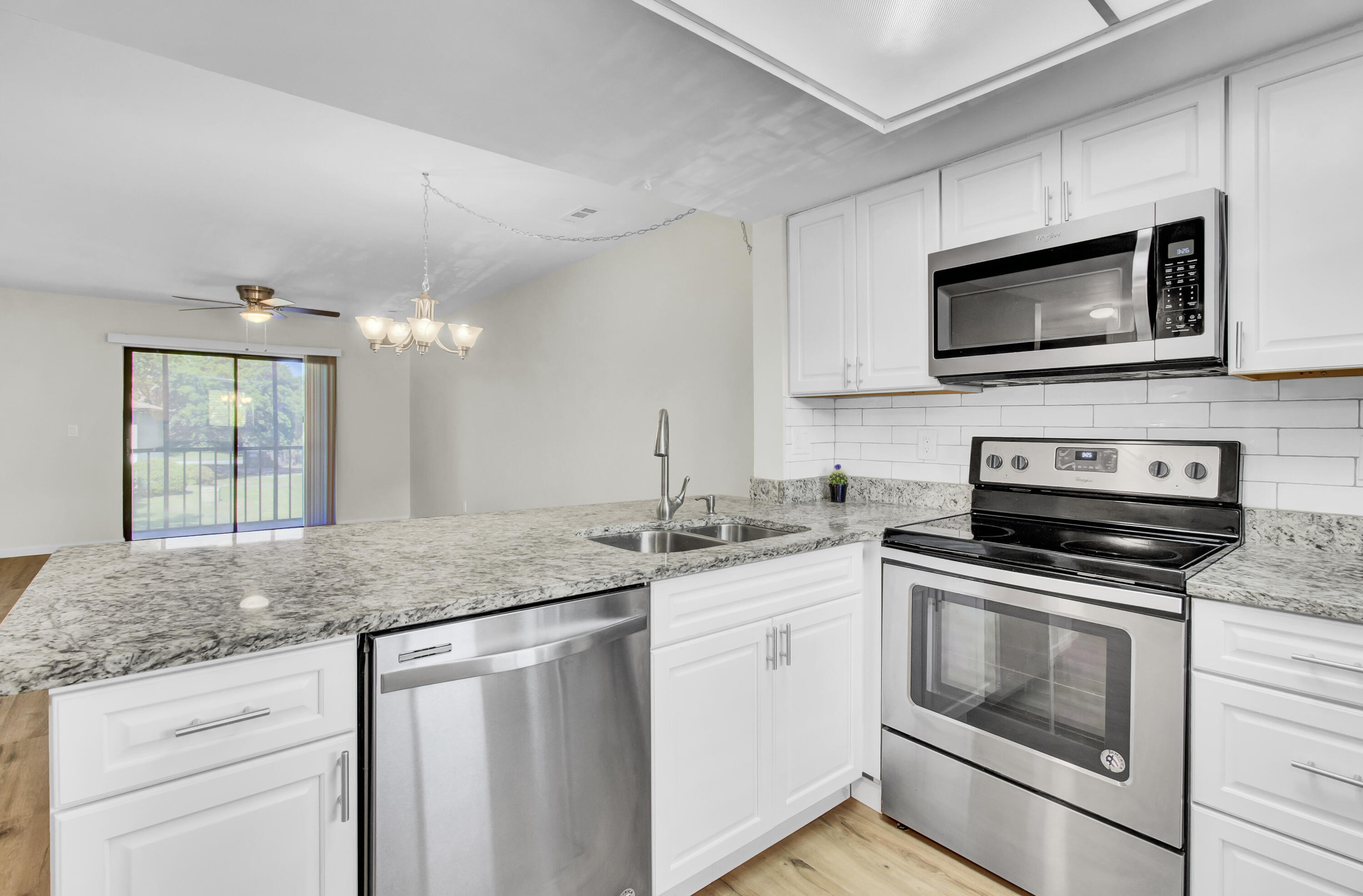 2182 Bees Ferry Road, Unit G Charleston, SC 29414 - Photo 9 of 34 (10)