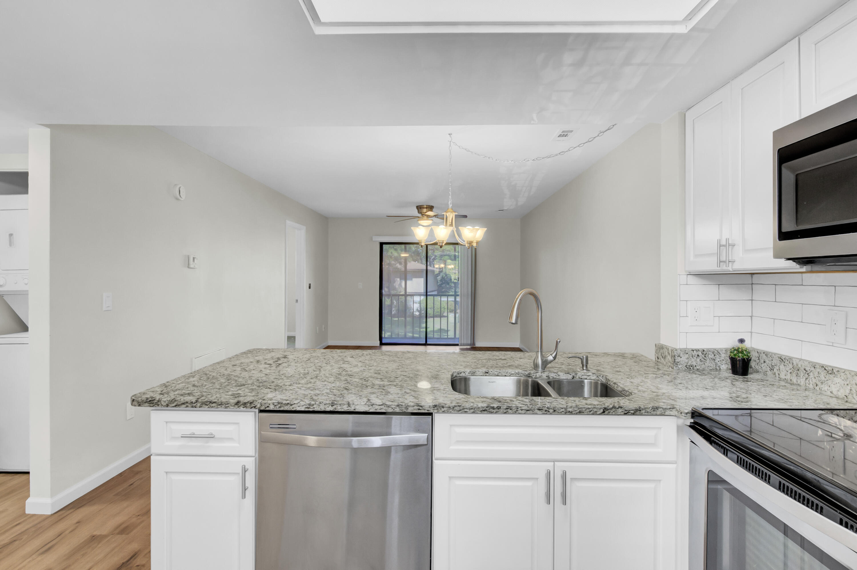 2182 Bees Ferry Road, Unit G Charleston, SC 29414 - Photo 10 of 34 (11)