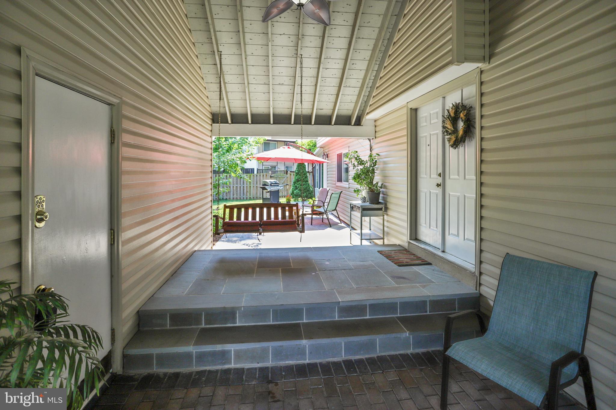 49 Thrush Road Sterling, VA 20164 - Photo 4 of 62 Enjoy the breezeway!