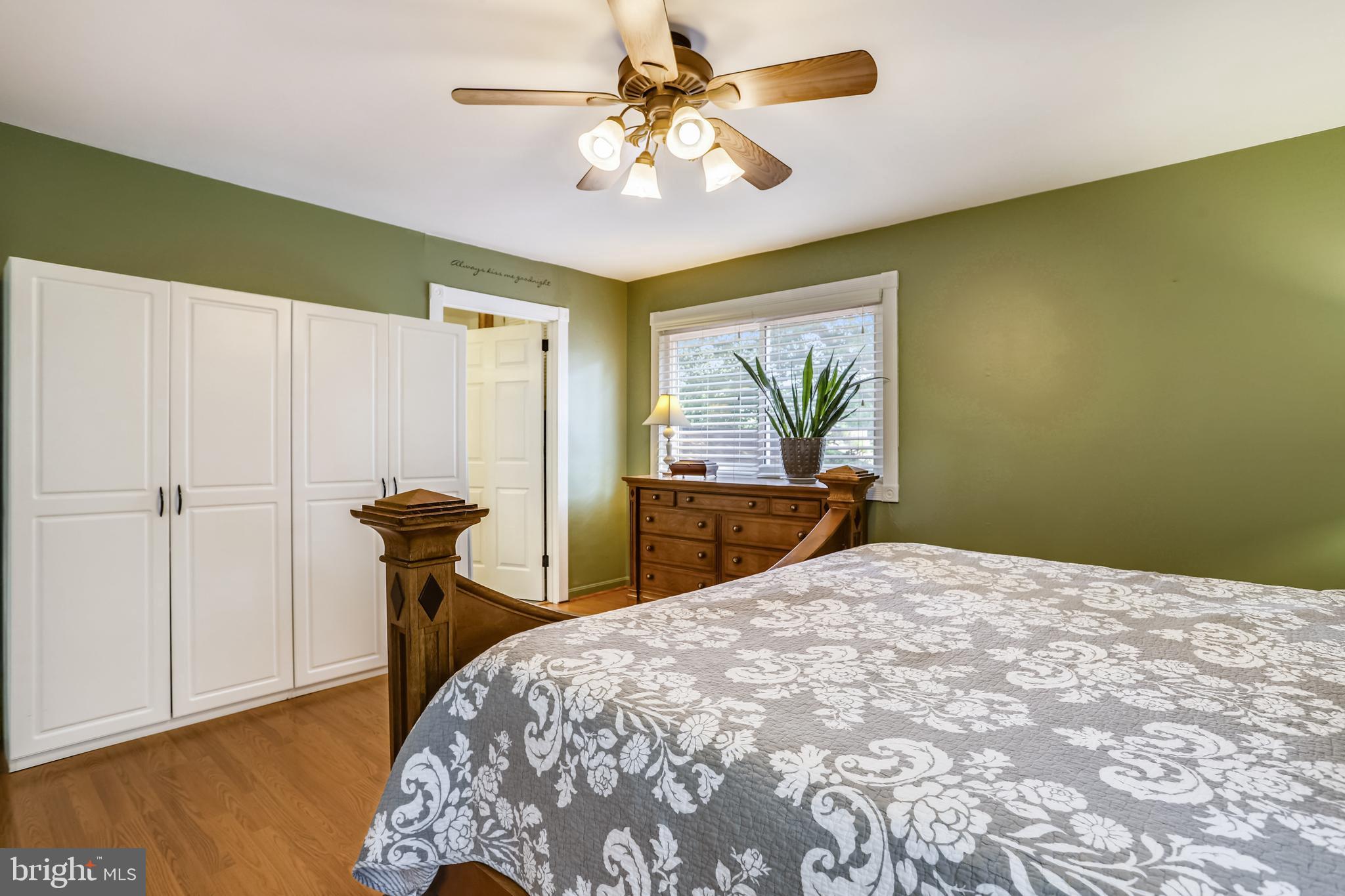 49 Thrush Road Sterling, VA 20164 - Photo 33 of 62