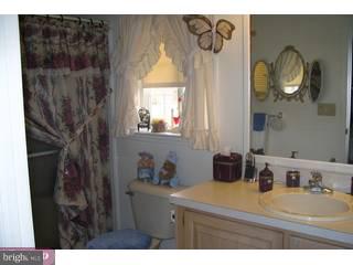 16 Copperfield Drive Cream Ridge, NJ 08514 - Photo 2 of 6
