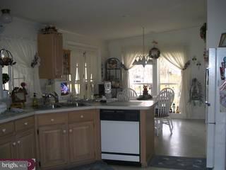 16 Copperfield Drive Cream Ridge, NJ 08514 - Photo 3 of 6
