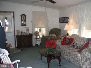 16 Copperfield Drive Cream Ridge, NJ 08514 - Photo 5 of 6