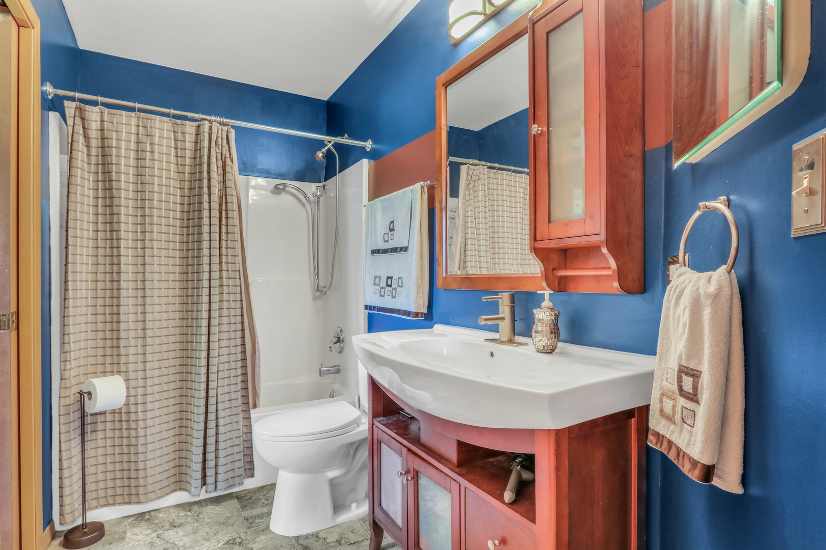 1111 Pheasant Run Zion, IL 60099 - Photo 18 of 38