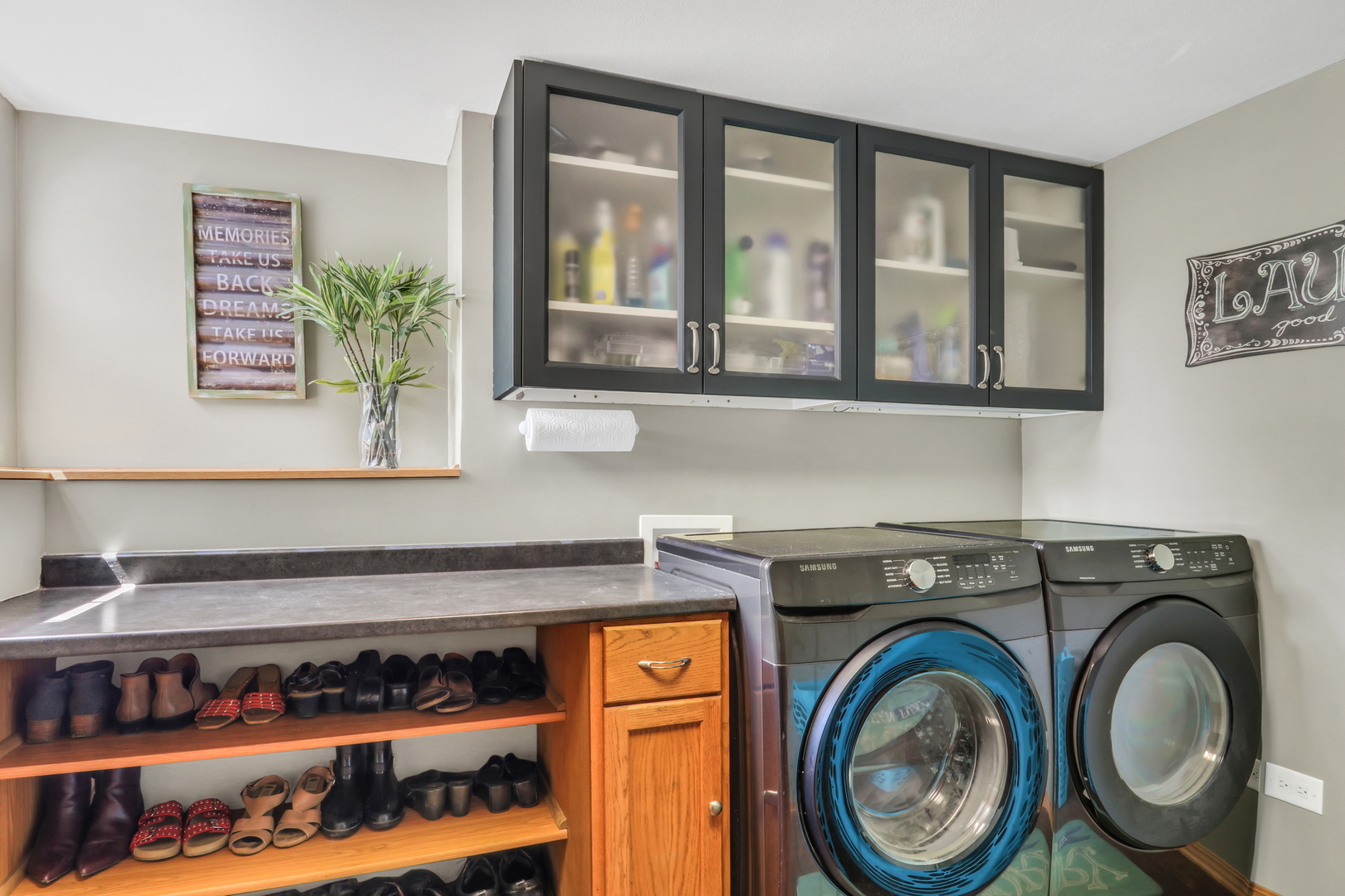 1111 Pheasant Run Zion, IL 60099 - Photo 25 of 38