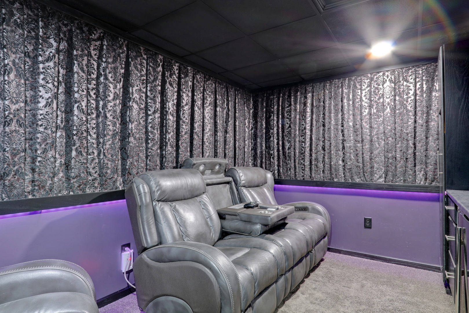 1111 Pheasant Run Zion, IL 60099 - Photo 29 of 38