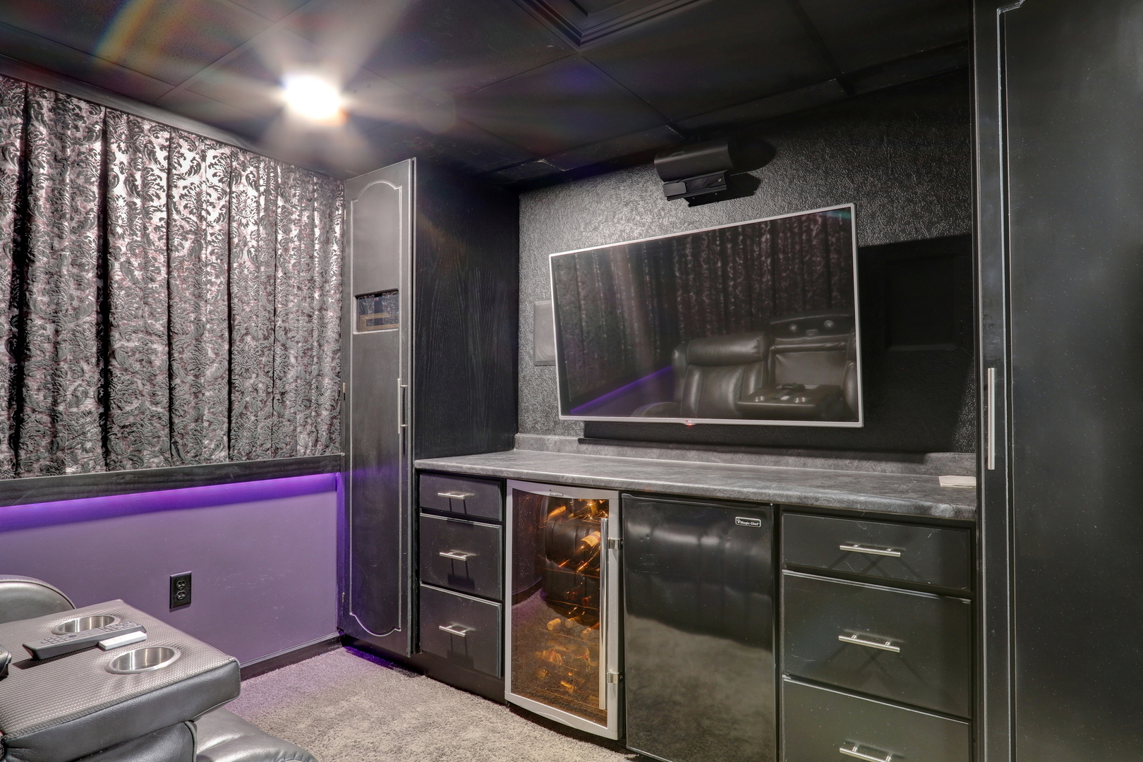 1111 Pheasant Run Zion, IL 60099 - Photo 30 of 38