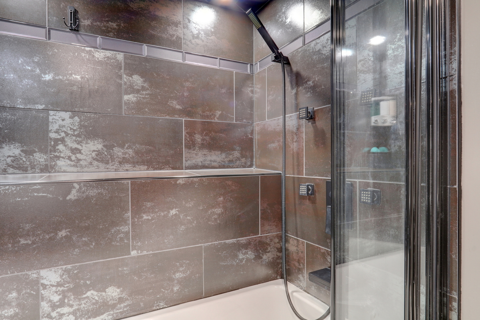 1111 Pheasant Run Zion, IL 60099 - Photo 32 of 38